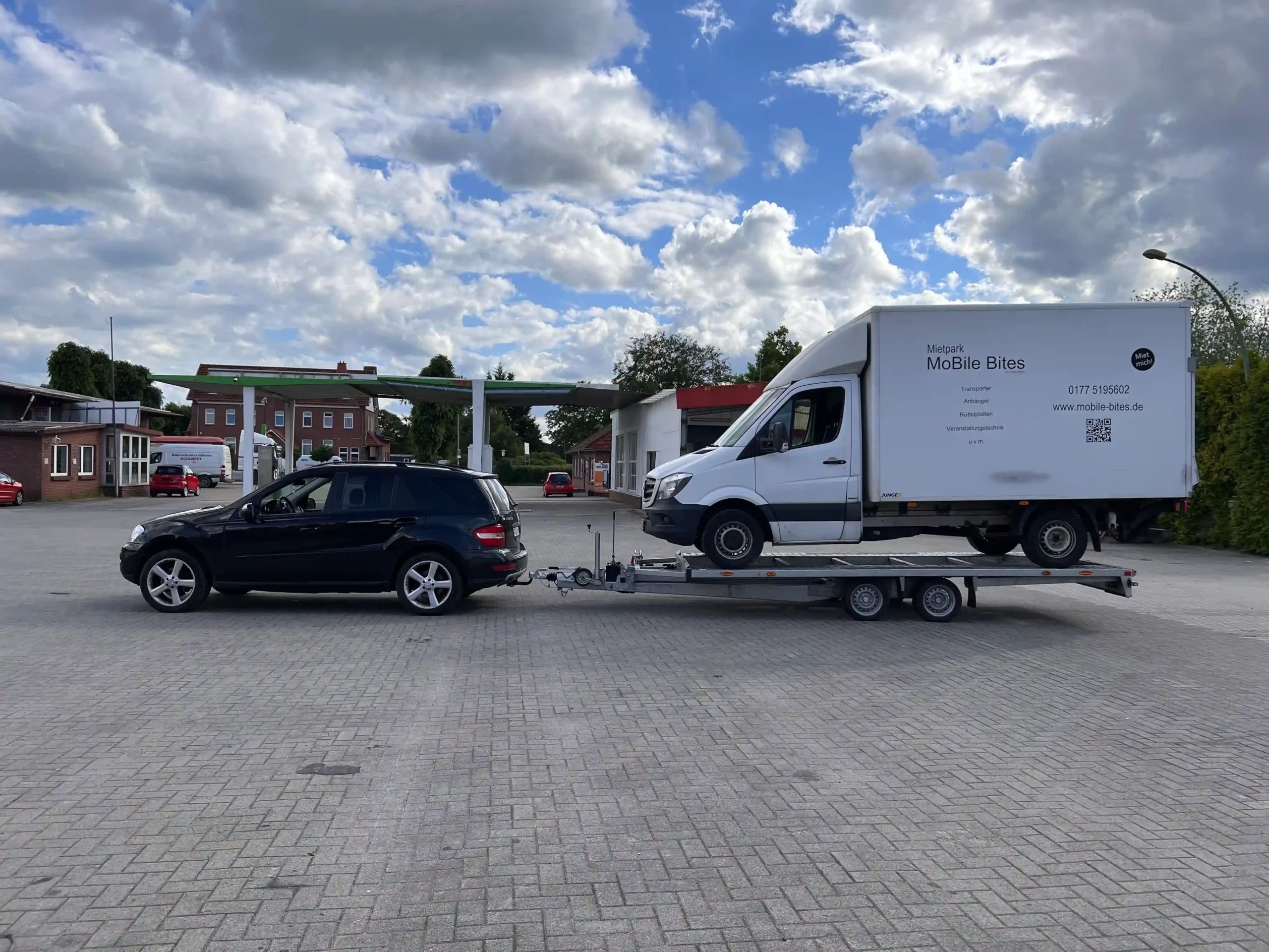 Mercedes Sprinter auf Böckmann AH 5021/35 Fahrzeugtransporter